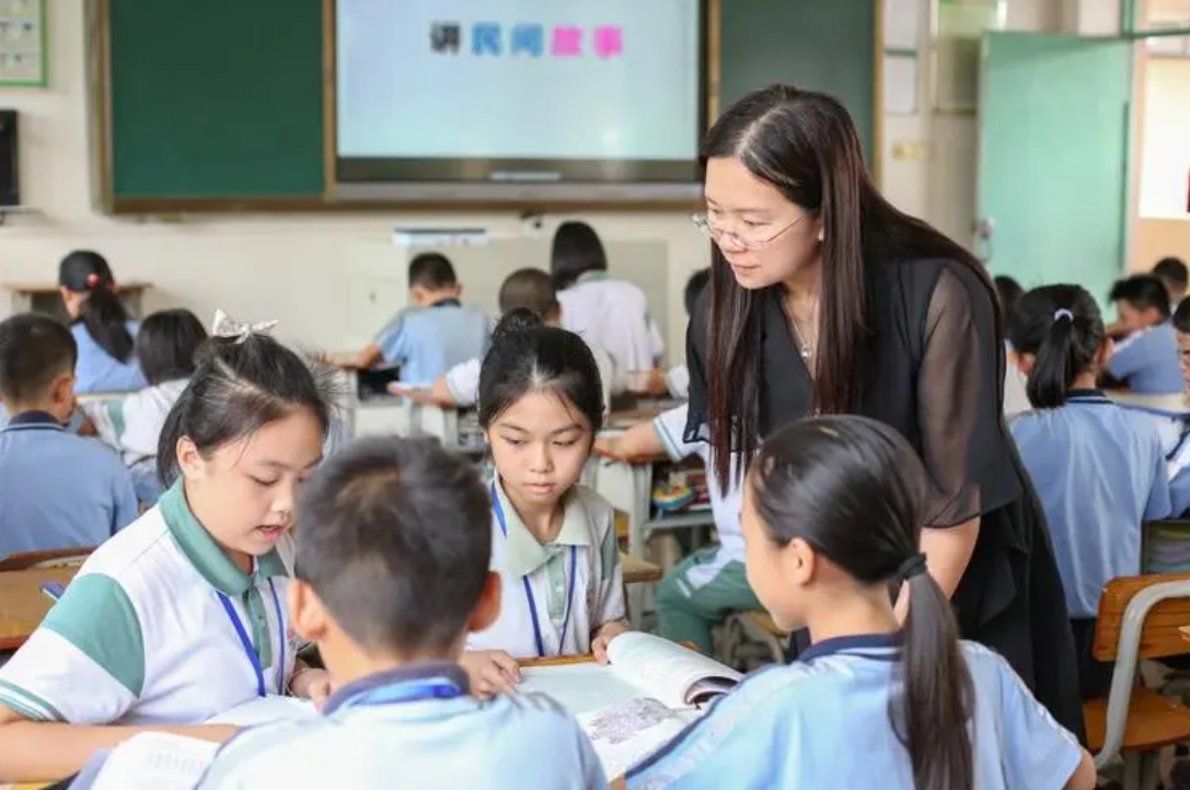 大学里如何处理师生关系